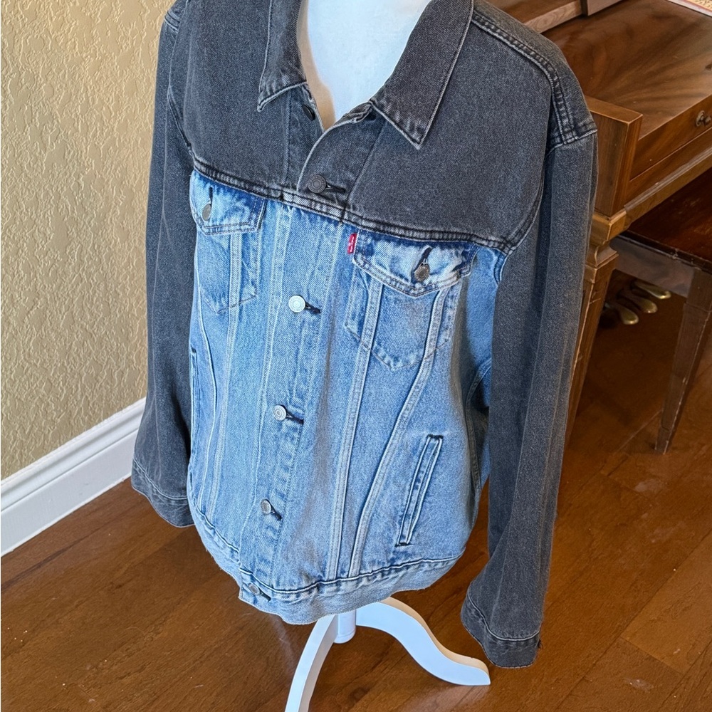 Vintage western two tone Levi's Premium Denim trucker Jacket
